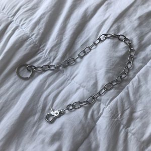 Brandy Melville belt chain